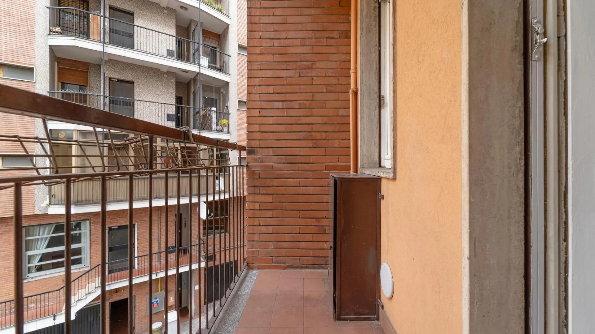 I Host Apartment - Certosa 1 Milan